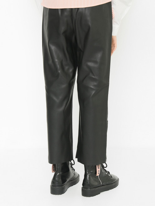 Широкие брюки на резинке с карманами MM6 - МодельВерхНиз1